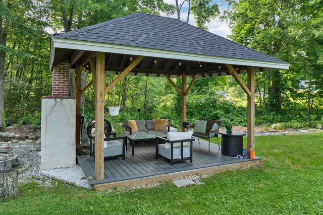 180 E Main Street, Hampstead, NH 03826