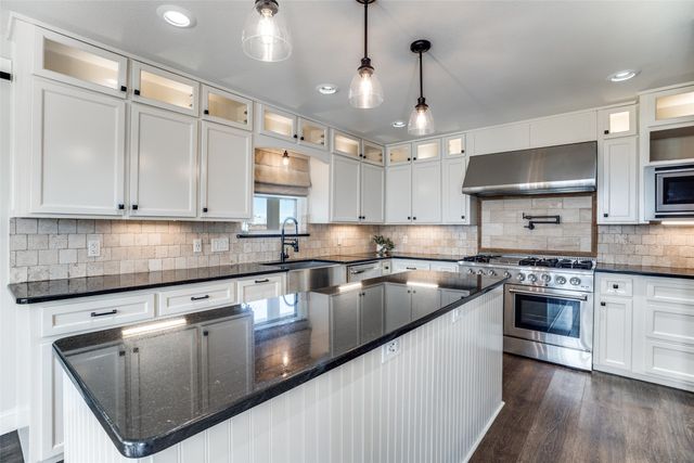 11845 Fm 2449, Ponder, TX 76259