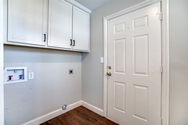 11845 Fm 2449, Ponder, TX 76259