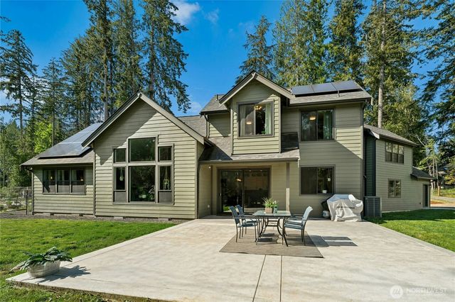 2415 44th Avenue NW, Olympia, WA 98502