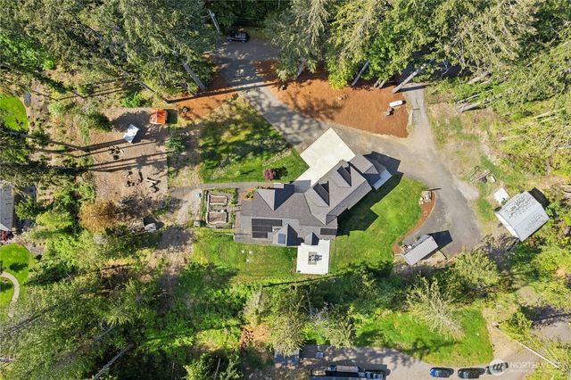 2415 44th Avenue NW, Olympia, WA 98502
