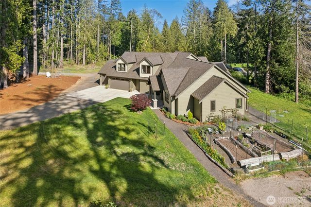 2415 44th Avenue NW, Olympia, WA 98502