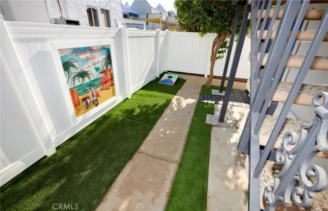 728 Euclid C, Santa Monica, CA 90402