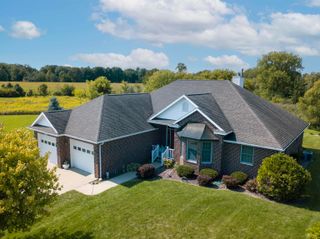 5832 N Braeburn Street, Saginaw, MI 48638