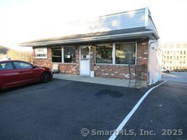 15 North 2nd Avenue, Norwich, CT 06380