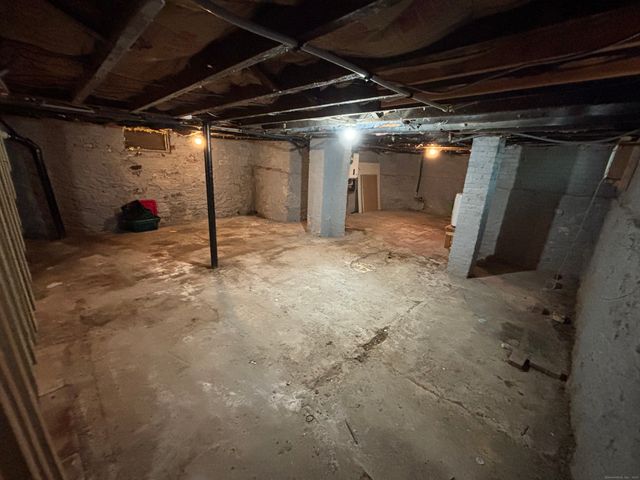 36 Orange Street, Meriden, CT 06451