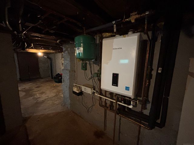 36 Orange Street, Meriden, CT 06451