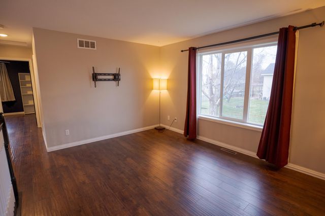 7111 148th Avenue NW, Anoka, MN 55303