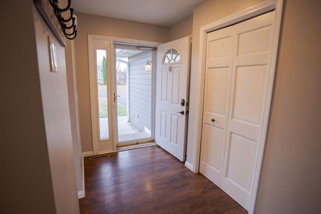 7111 148th Avenue NW, Anoka, MN 55303