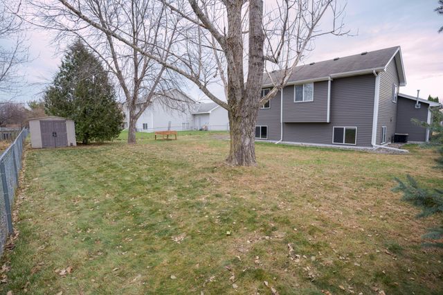 7111 148th Avenue NW, Anoka, MN 55303