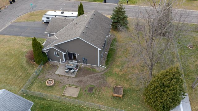 7111 148th Avenue NW, Anoka, MN 55303