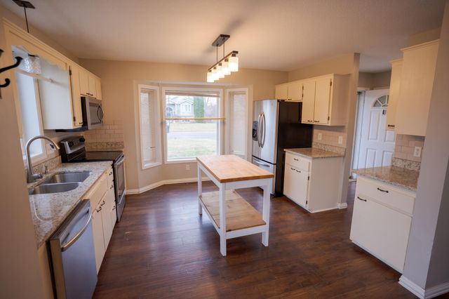 7111 148th Avenue NW, Anoka, MN 55303