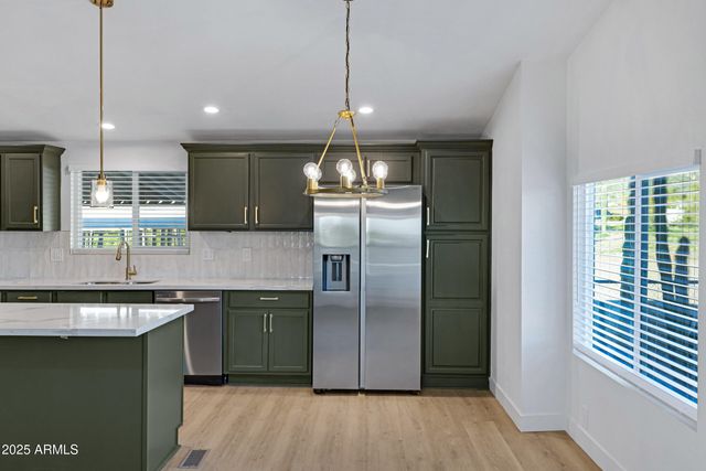 4556 N IRONWOOD Drive N, Apache Junction, AZ 85120