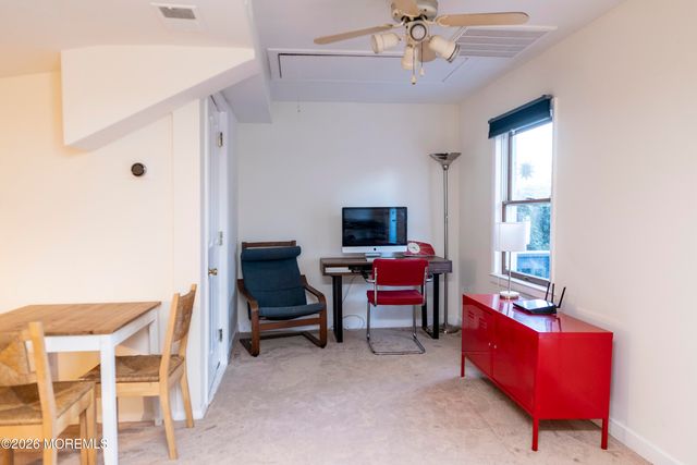 28 Florence Avenue, Leonardo, NJ 07737