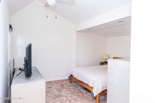 28 Florence Avenue, Leonardo, NJ 07737