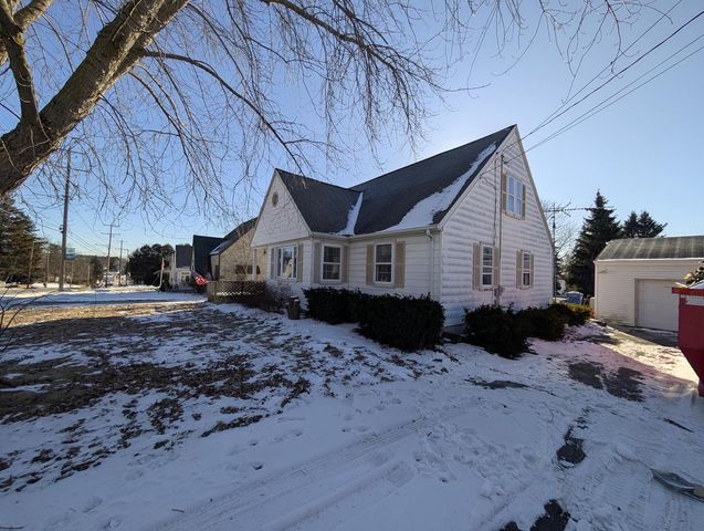 809 Fredonia AVENUE, Fredonia, WI 53021