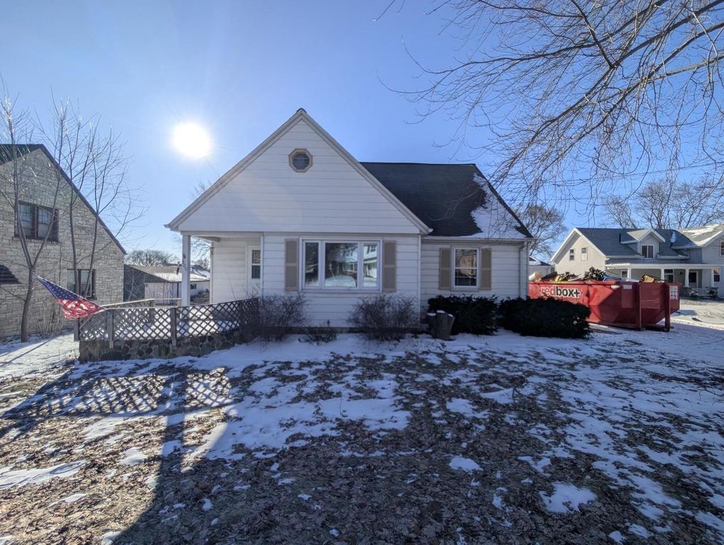 809 Fredonia AVENUE, Fredonia, WI 53021