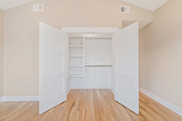 1726A Simpkins St, Nashville, TN 37208