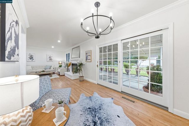 389 389 Mavis Dr, Pleasanton, CA 94566