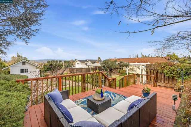 389 389 Mavis Dr, Pleasanton, CA 94566