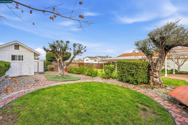 389 389 Mavis Dr, Pleasanton, CA 94566