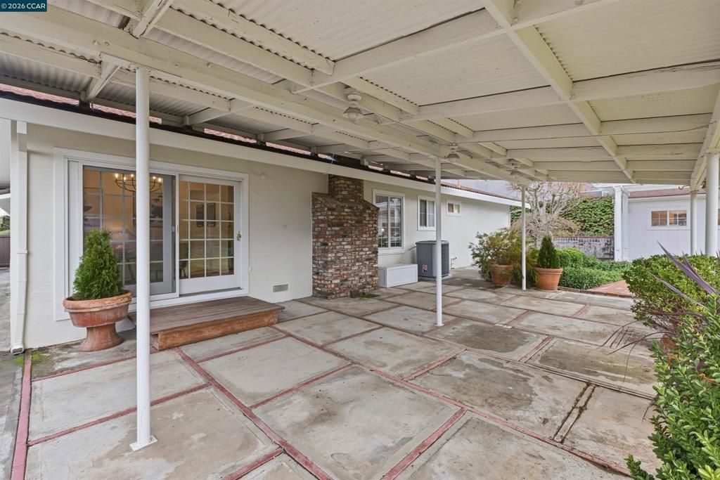 Image 38 of property listing at 389 389 Mavis Dr, Pleasanton, CA 94566