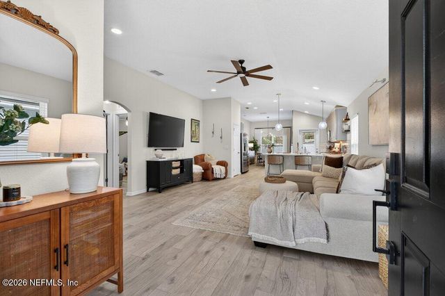 2273 FAIRWAY VILLAS Drive, Jacksonville, FL 32233