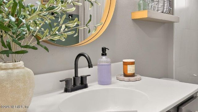 2273 FAIRWAY VILLAS Drive, Jacksonville, FL 32233