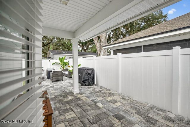 2273 FAIRWAY VILLAS Drive, Jacksonville, FL 32233