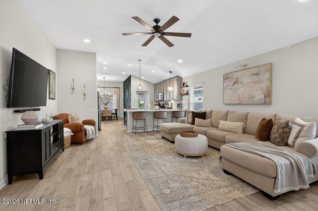 2273 FAIRWAY VILLAS Drive, Jacksonville, FL 32233