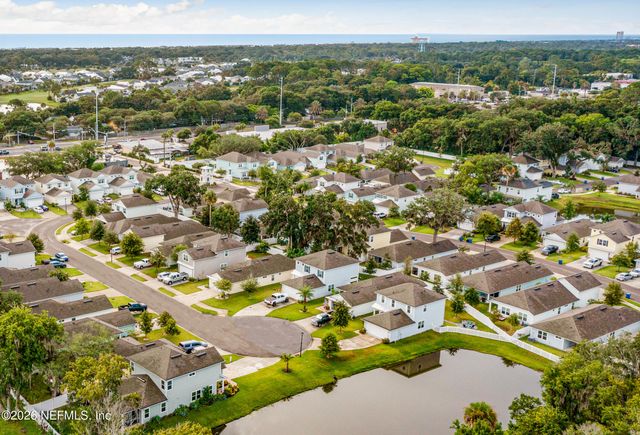 2273 FAIRWAY VILLAS Drive, Jacksonville, FL 32233