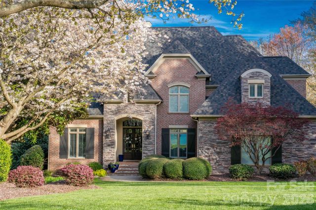 4628 Sierra View Drive, Denver, NC 28037