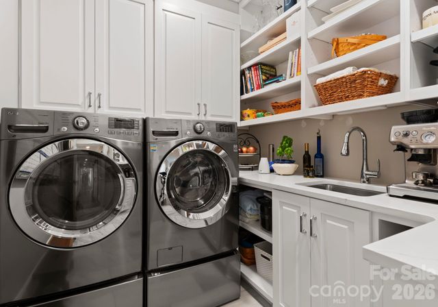 4628 Sierra View Drive, Denver, NC 28037