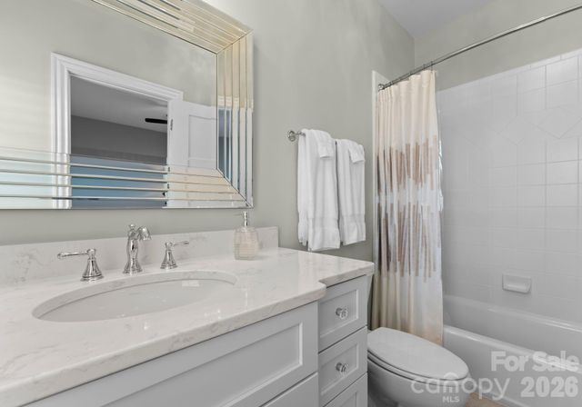 4628 Sierra View Drive, Denver, NC 28037