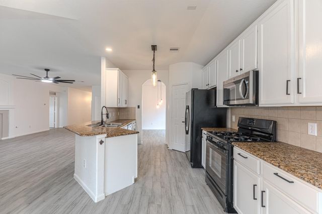 138 Bryce Branch, The Woodlands, TX 77382