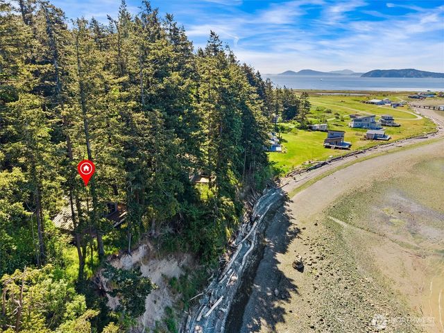 48 Eliza Island, Bellingham, WA 98226