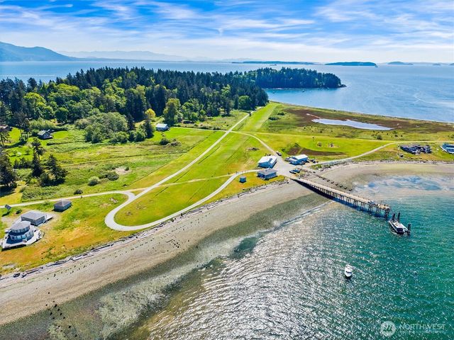 48 Eliza Island, Bellingham, WA 98226