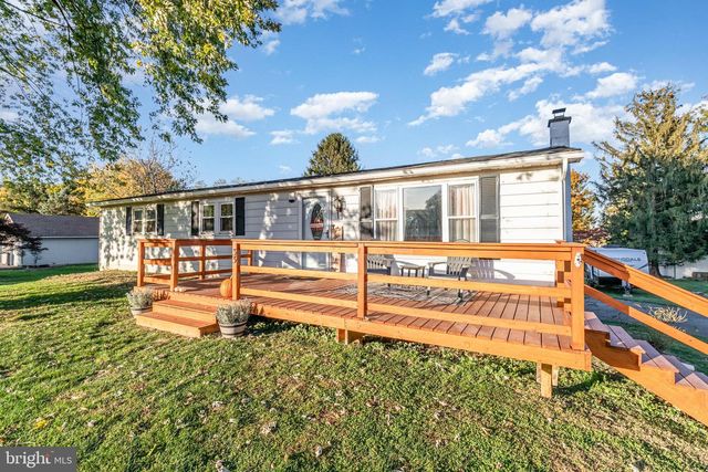 33 MOUNT AIRY RD, New Providence, PA 17560