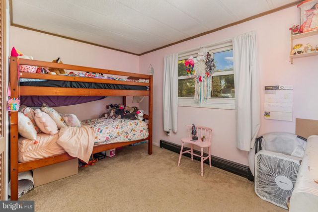 33 MOUNT AIRY RD, New Providence, PA 17560