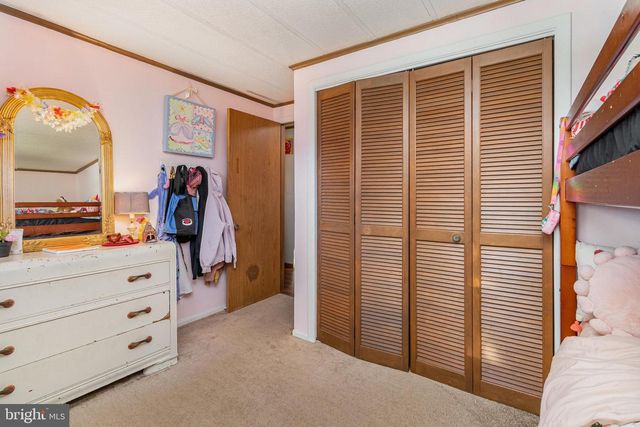 33 MOUNT AIRY RD, New Providence, PA 17560