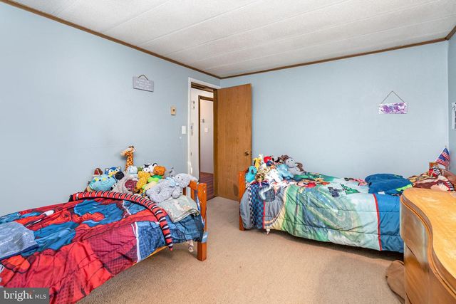 33 MOUNT AIRY RD, New Providence, PA 17560