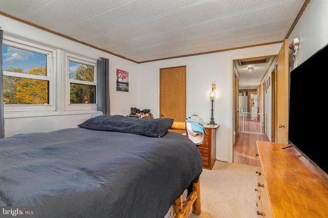 33 MOUNT AIRY RD, New Providence, PA 17560