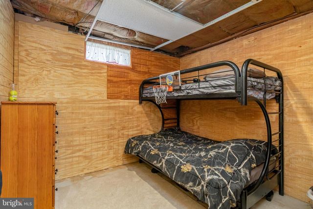 33 MOUNT AIRY RD, New Providence, PA 17560