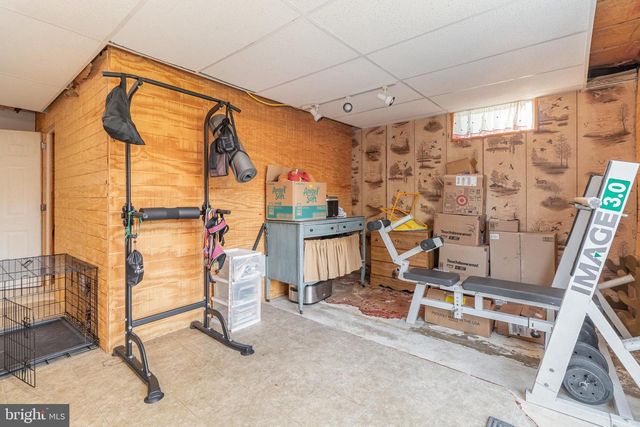 33 MOUNT AIRY RD, New Providence, PA 17560