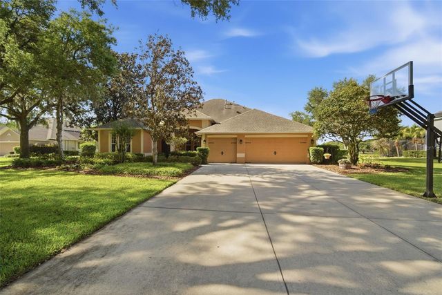 805 HICKORY FORK DRIVE, Seffner, FL 33584