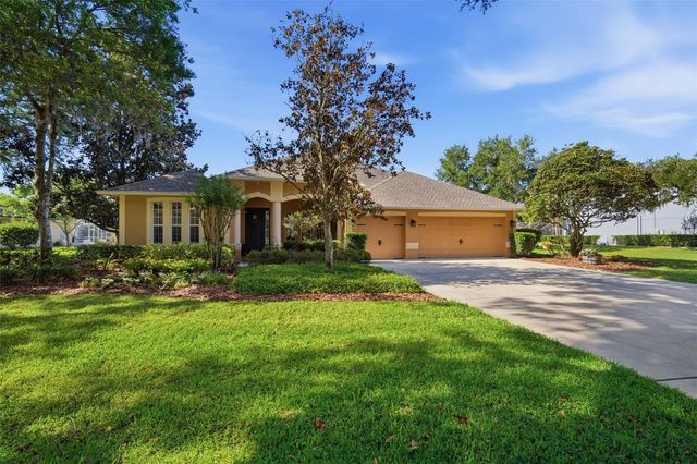 805 HICKORY FORK DRIVE, Seffner, FL 33584
