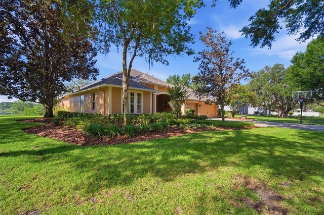 805 HICKORY FORK DRIVE, Seffner, FL 33584