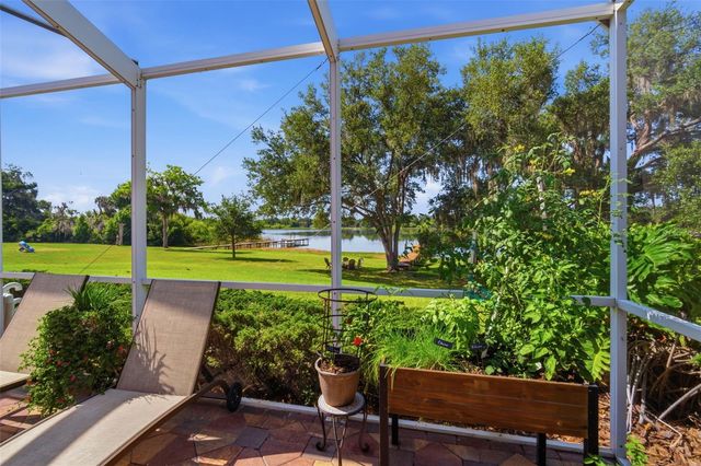 805 HICKORY FORK DRIVE, Seffner, FL 33584