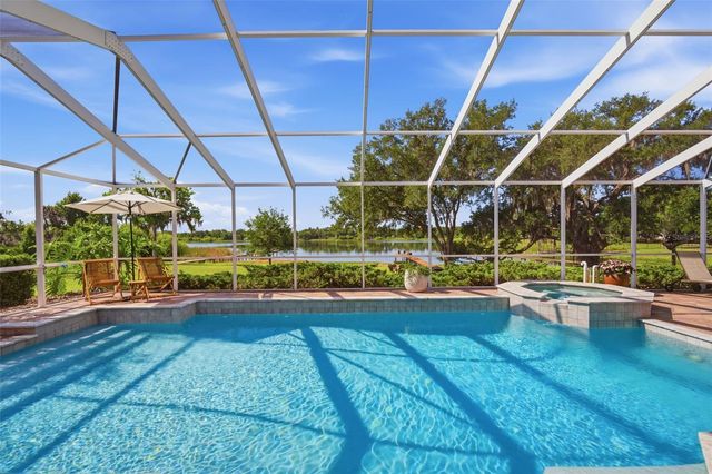 805 HICKORY FORK DRIVE, Seffner, FL 33584