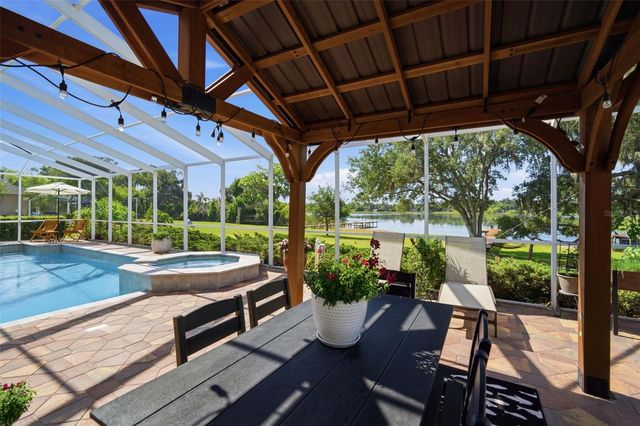 805 HICKORY FORK DRIVE, Seffner, FL 33584